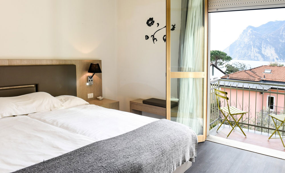 3 Sterne Hotel Venezia - Riva del Garda - Garda Trentino - Trentino - Doppelzimmer mit Balkon (Ideal für 1 oder 2 Personen)