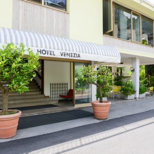 Hotel Venezia Riva - Gardasee - Eingang