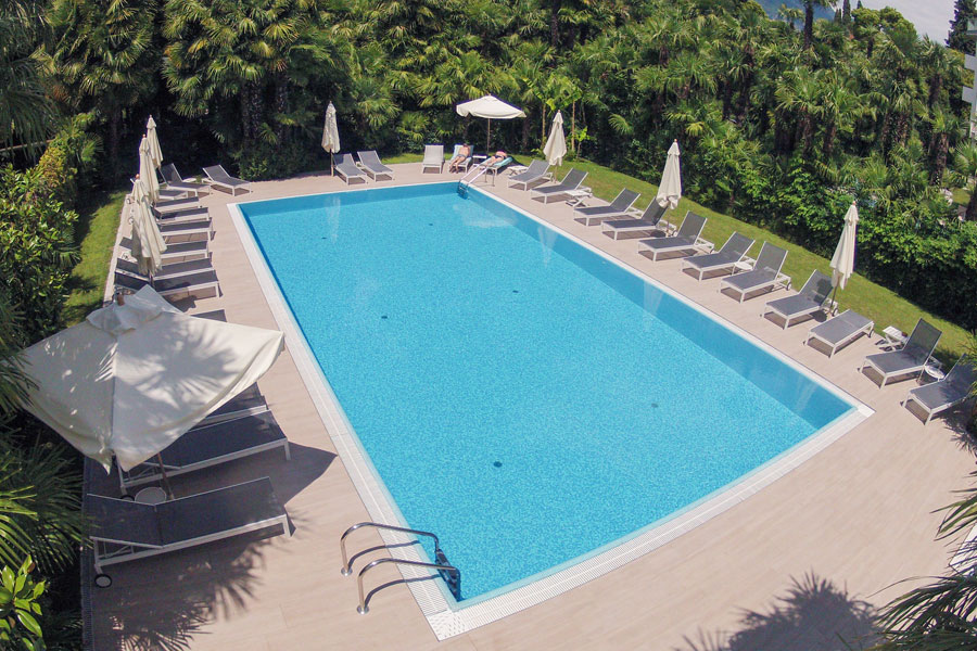 Hotel Venezia con piscina - sul Lago di Garda